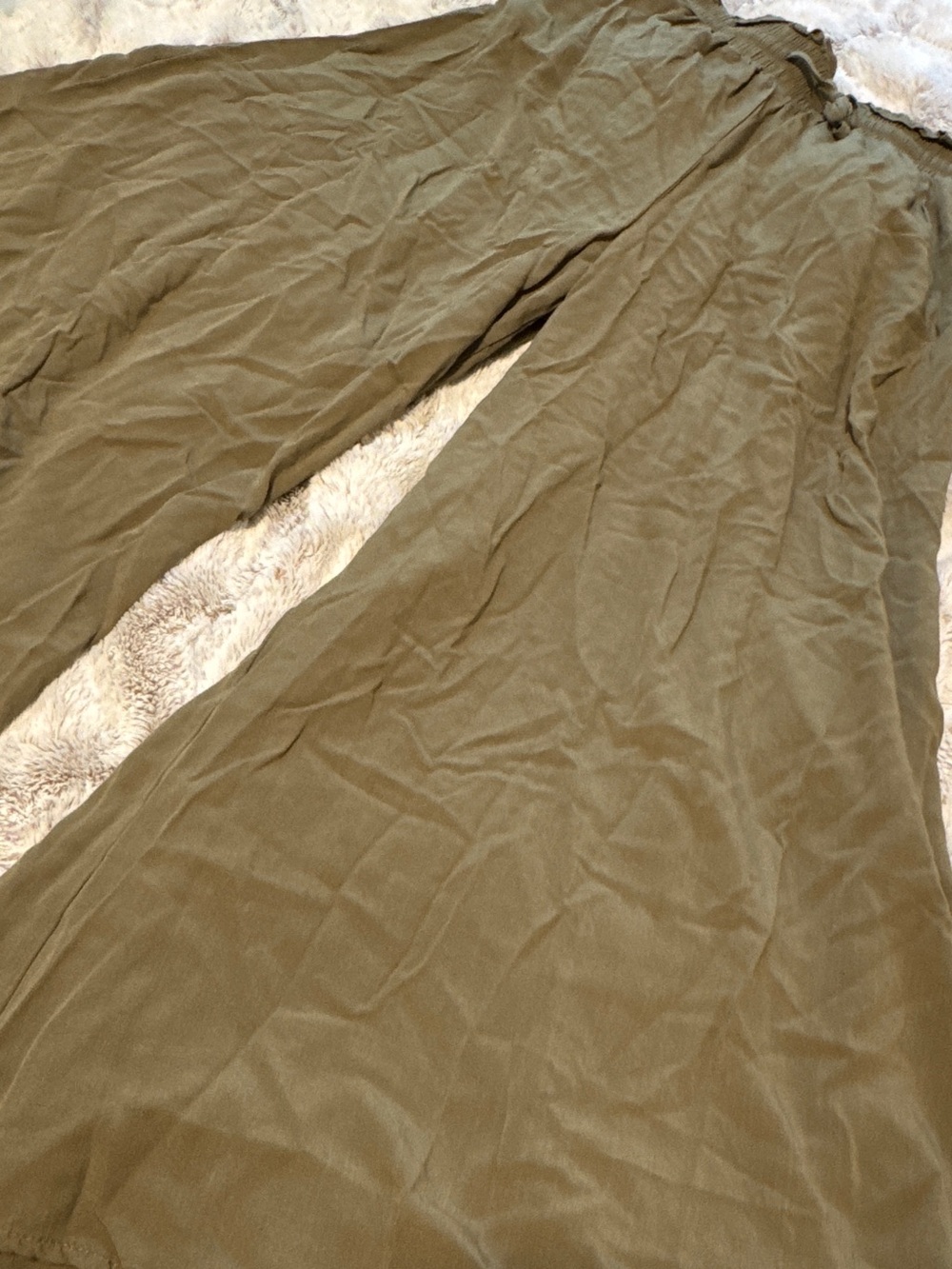 Olive Green Wide Leg Drawstring Pants - Picture 2 of 3